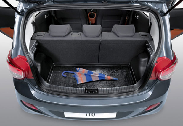 i10 boot liner