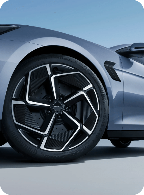 BYD Seal diamond-cut alloys